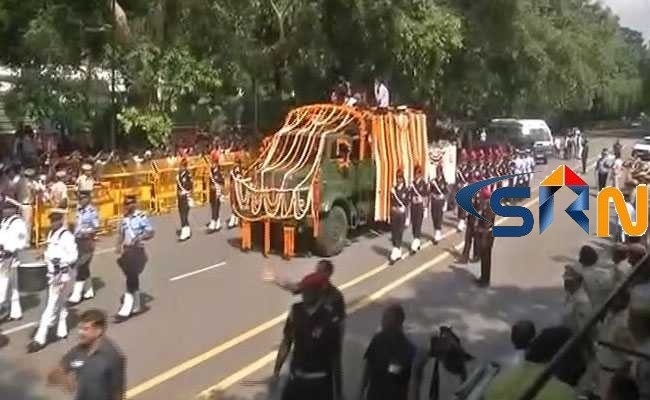 Atal Bihari Vajpayee's Final journey begins from BJP HQ