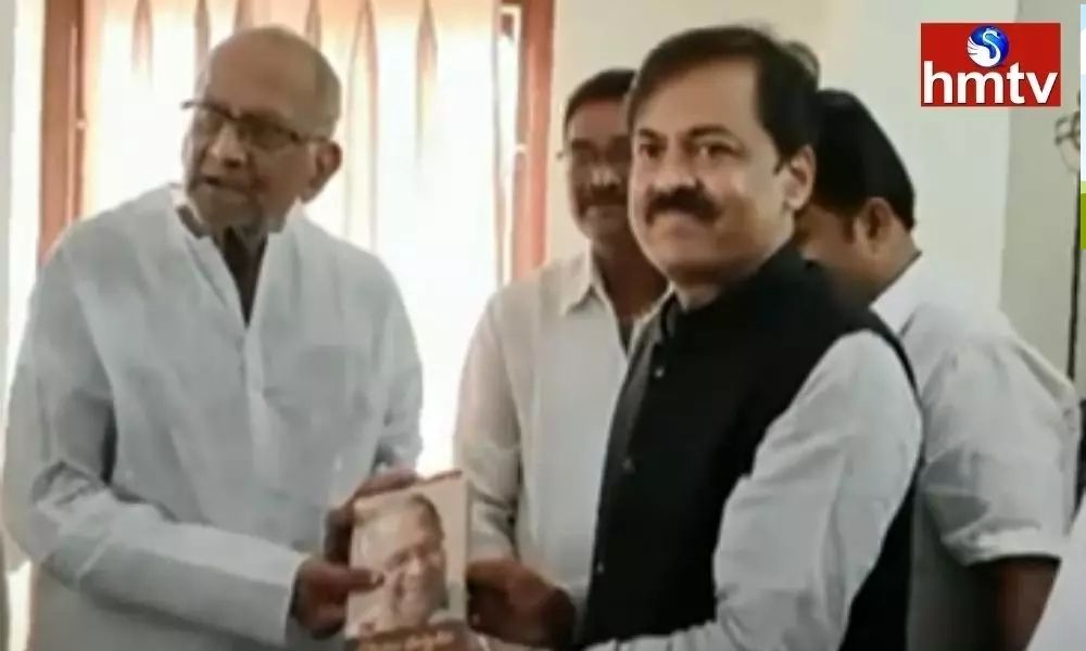 GVL Narasimha Rao Met Ex Minister Harirama Jogaiah