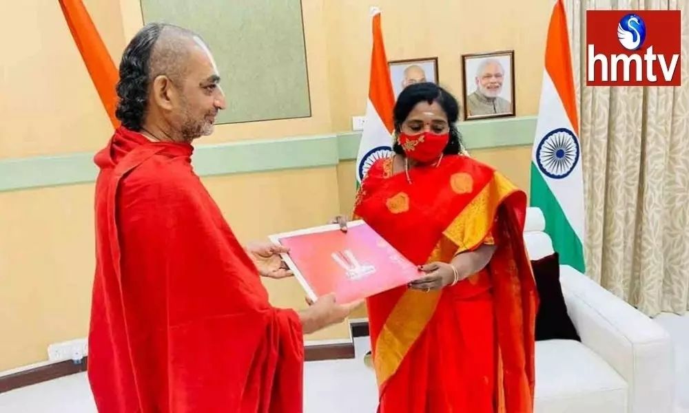 Sri Chinna Jeeyar Swamy meets Telangana Governor 