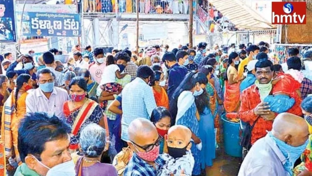 Crowd of Devotees in Vemulawada